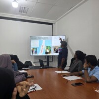 Thimarafushi MCEP survey team getting trained at meeting